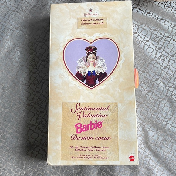 Vintage hallmark exclusive sentimental valentine Barbie - Picture 1 of 5